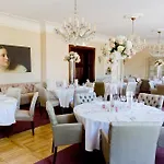 Schloss Golf &