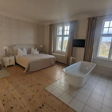 Schloss Krugsdorf Golf & Hotel 3*